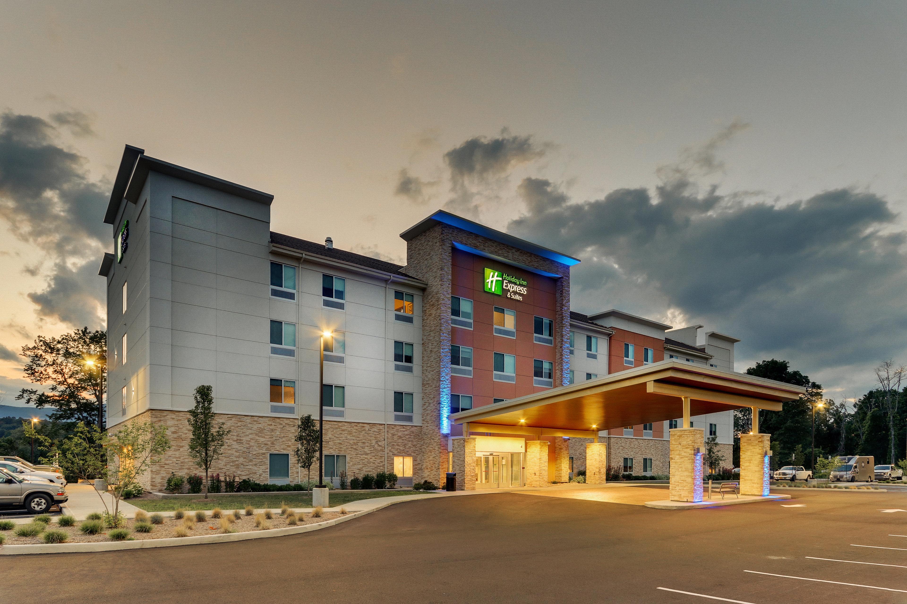Holiday Inn Express & Suites - Saugerties - Hudson Valley By Ihg Экстерьер фото